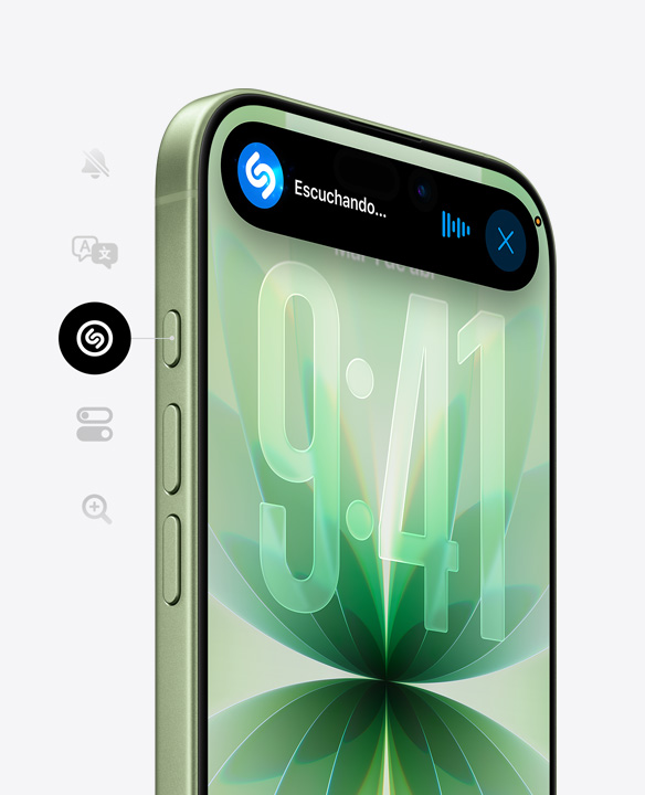 iPhone 17 en color salvia, frente de Ceramic Shield, Dynamic Island con la app Shazam en uso, la parte lateral muestra el Botón de Acción y botones de volumen