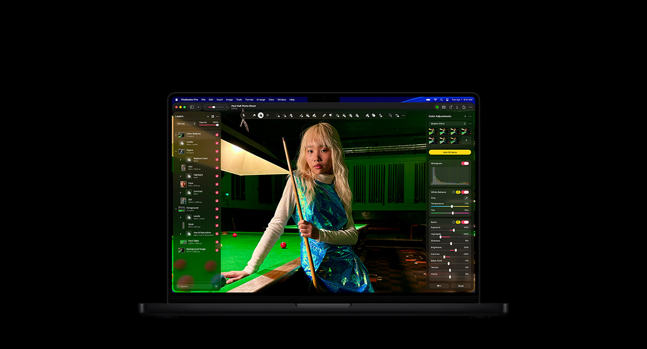 หน้าจอ MacBook Pro รุ่น 16 นิ้ว, ภาพถ่ายของผู้หญิงคนหนึ่งที่โต๊ะพูล, เครื่องมือปรับสี