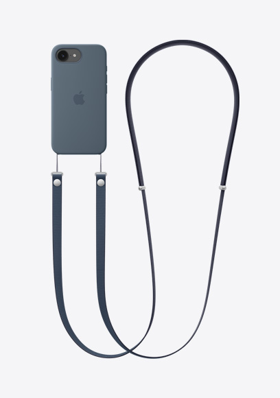 iPhone 17e, parte trasera, color negro, funda de silicona con MagSafe azul con correa Crossbody azul acoplada